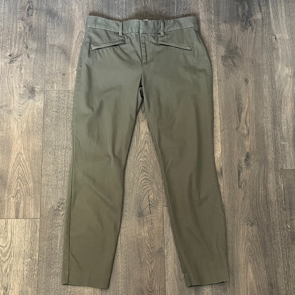 GAP Women's Olive Ankle Pants